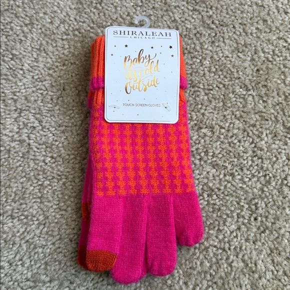 Shiraleah Hadley Touchscreen Gloves  pink orange - Picture 2 of 3